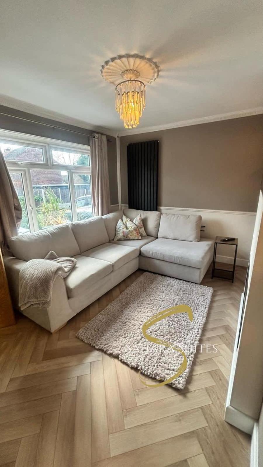 Stylish 2Bed - Manchester - Free Parking Hyde Dış mekan fotoğraf