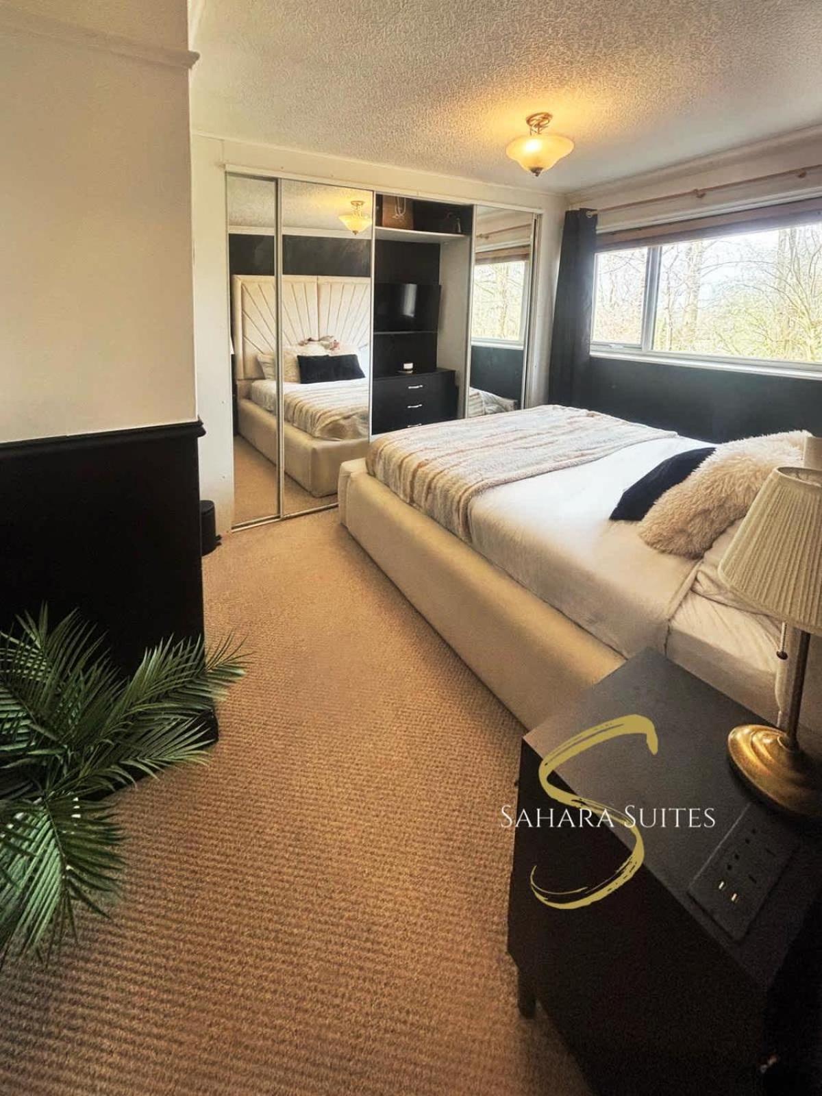 Stylish 2Bed - Manchester - Free Parking Hyde Dış mekan fotoğraf